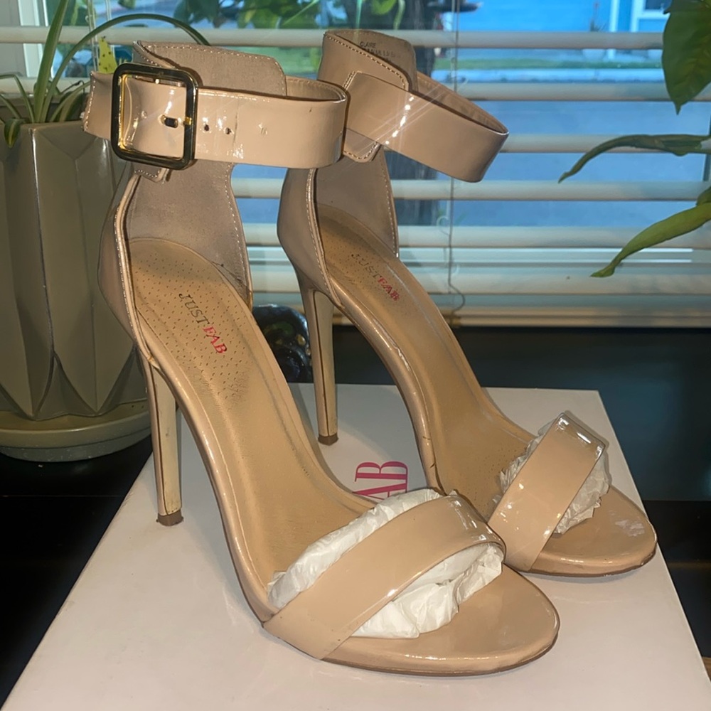women high heels size 7.5 nude color